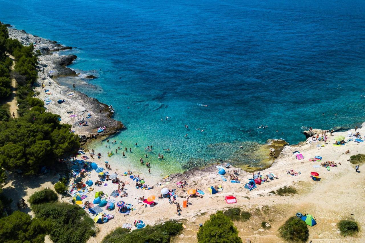Lumalu Apartman Galižana Kültér fotó