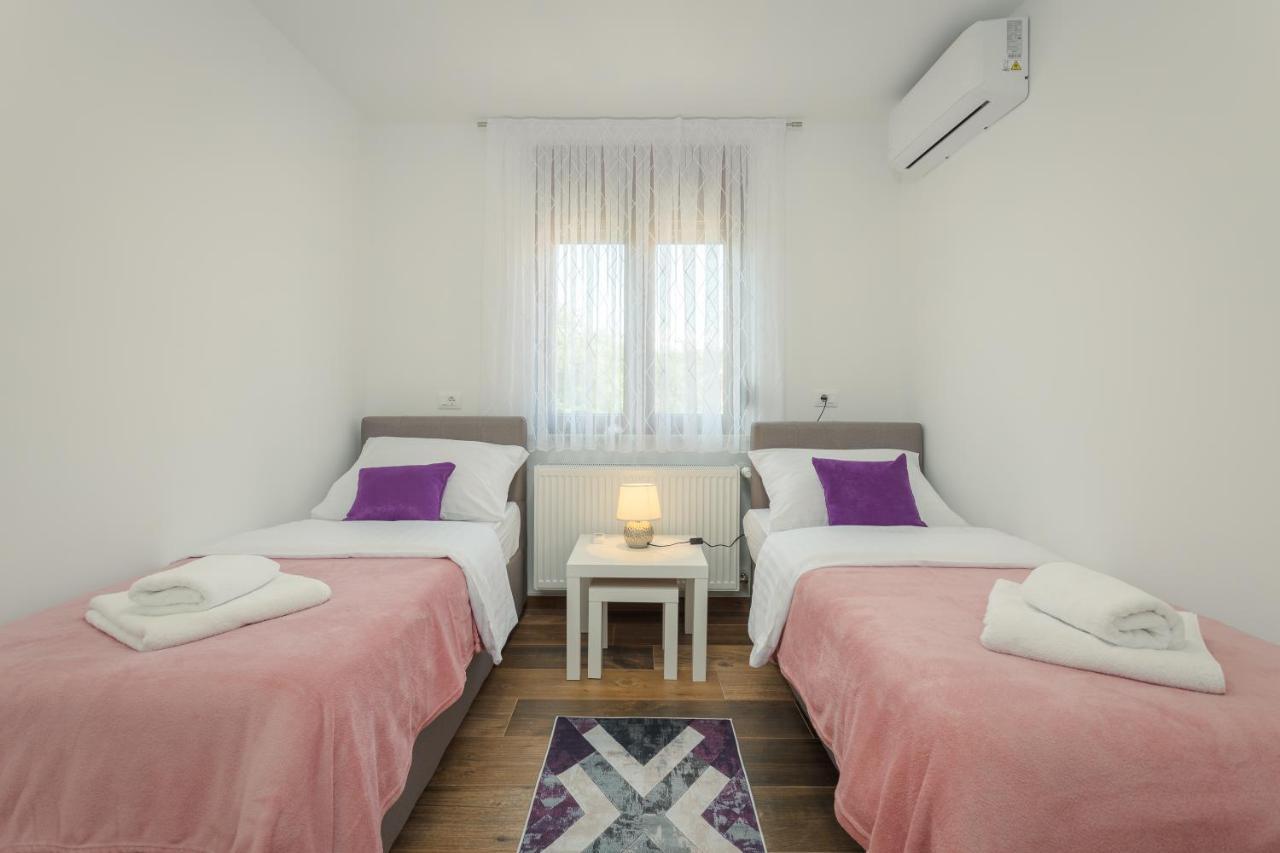 Lumalu Apartman Galižana Kültér fotó