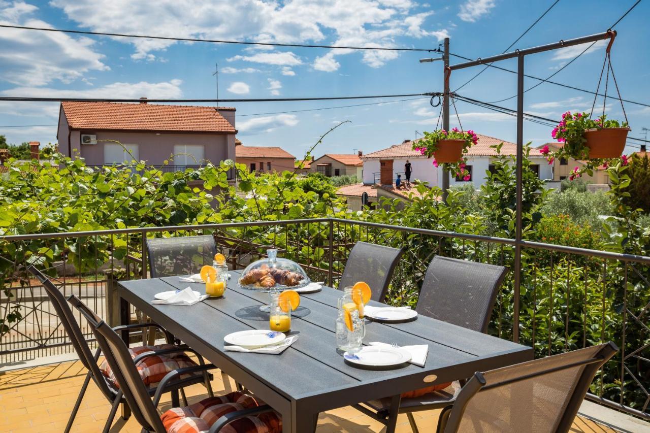 Lumalu Apartman Galižana Kültér fotó